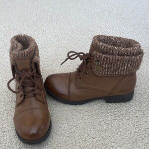 Jessica Cline Brown Lace-Up Ankle Boots 7M